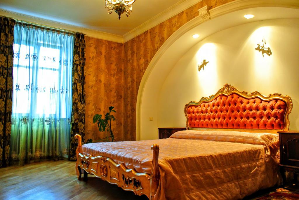 Apartment Na Rynok Square Lviv Exterior photo